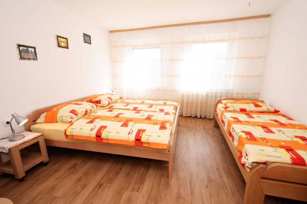 Apartmaji Berginc Кобарід Екстер'єр фото